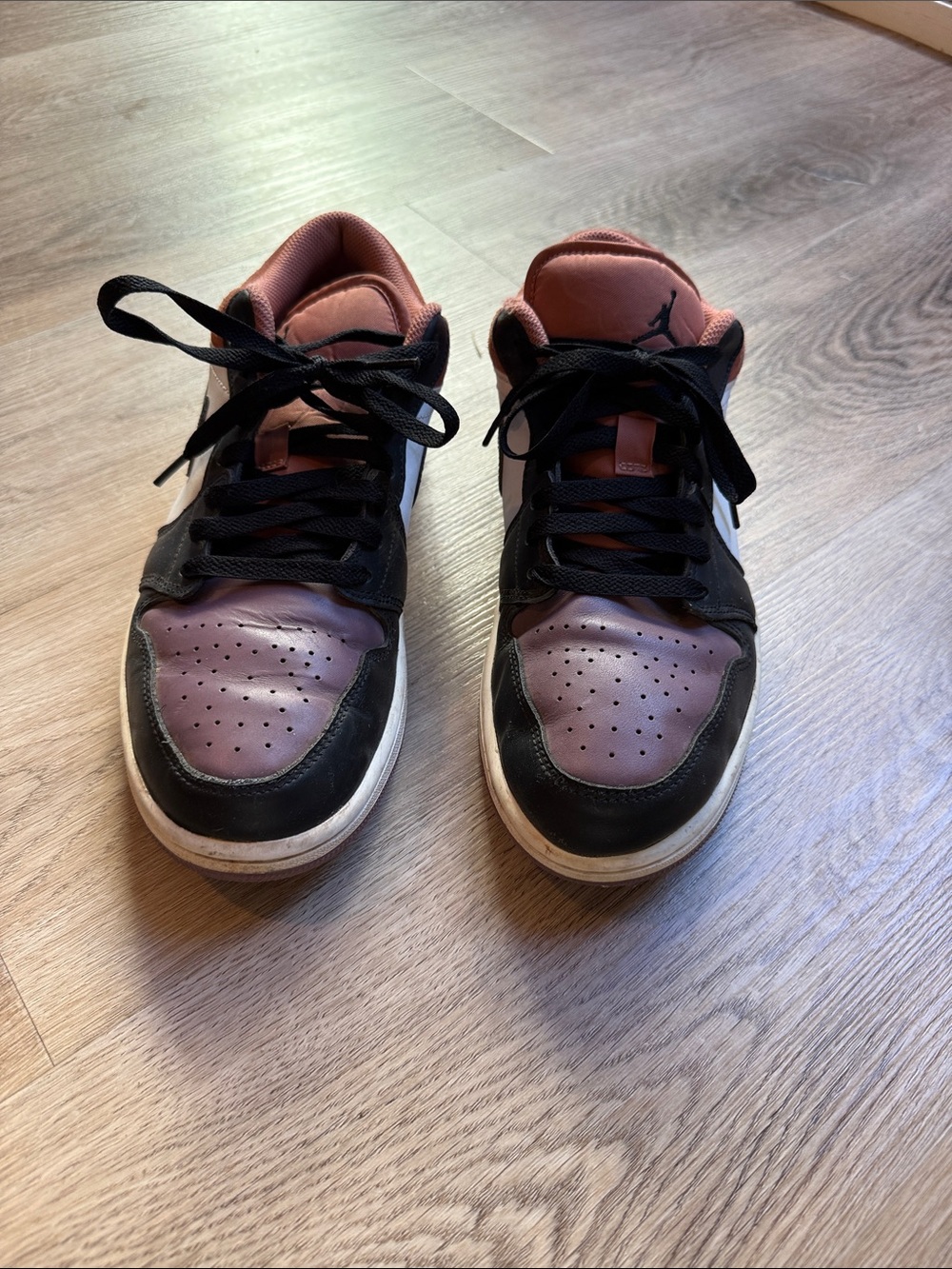 Jordan Low-Top Sneakers in Black and Purple size 9